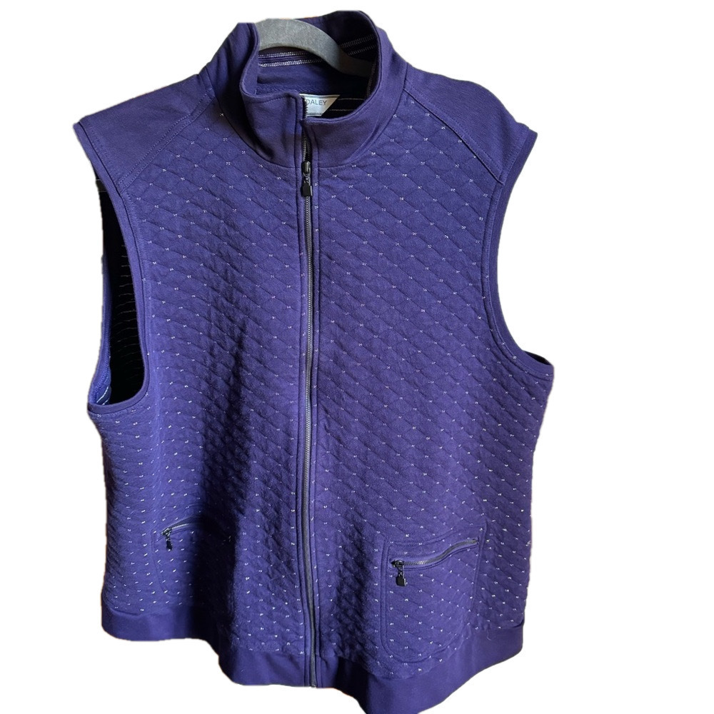 Allison Daley quilted vest. Size 2x